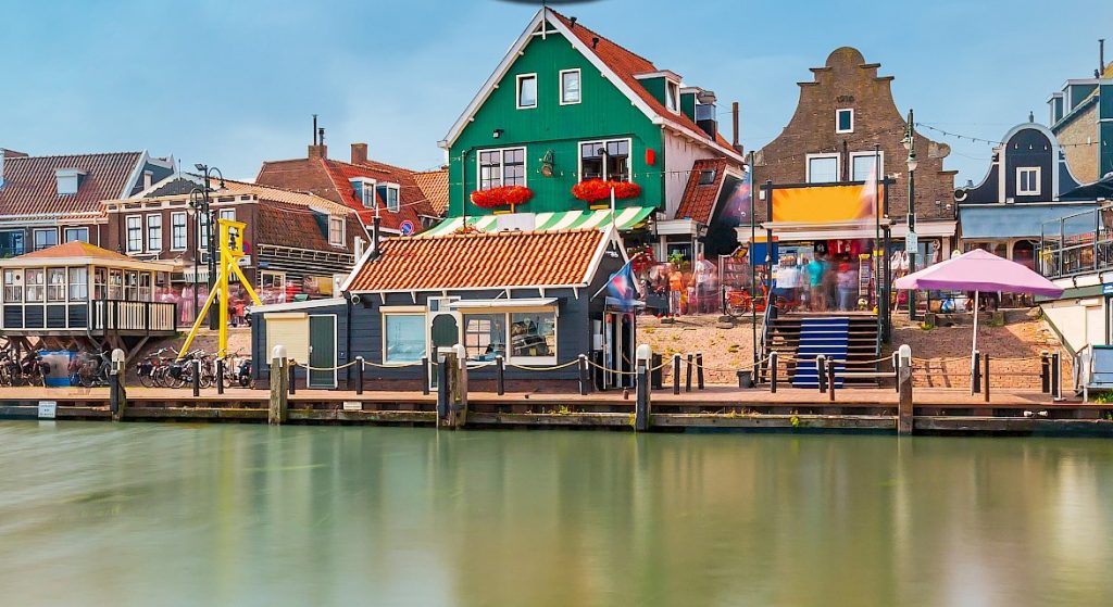Mon Amour – The Story of BZN in Waalwijk