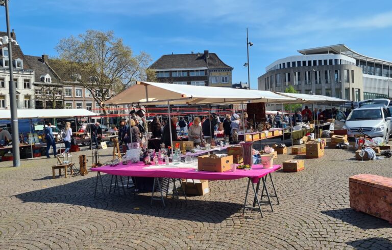 De bekende M&M dagen — braderie-en-jaarmarkt in Waalwijk
